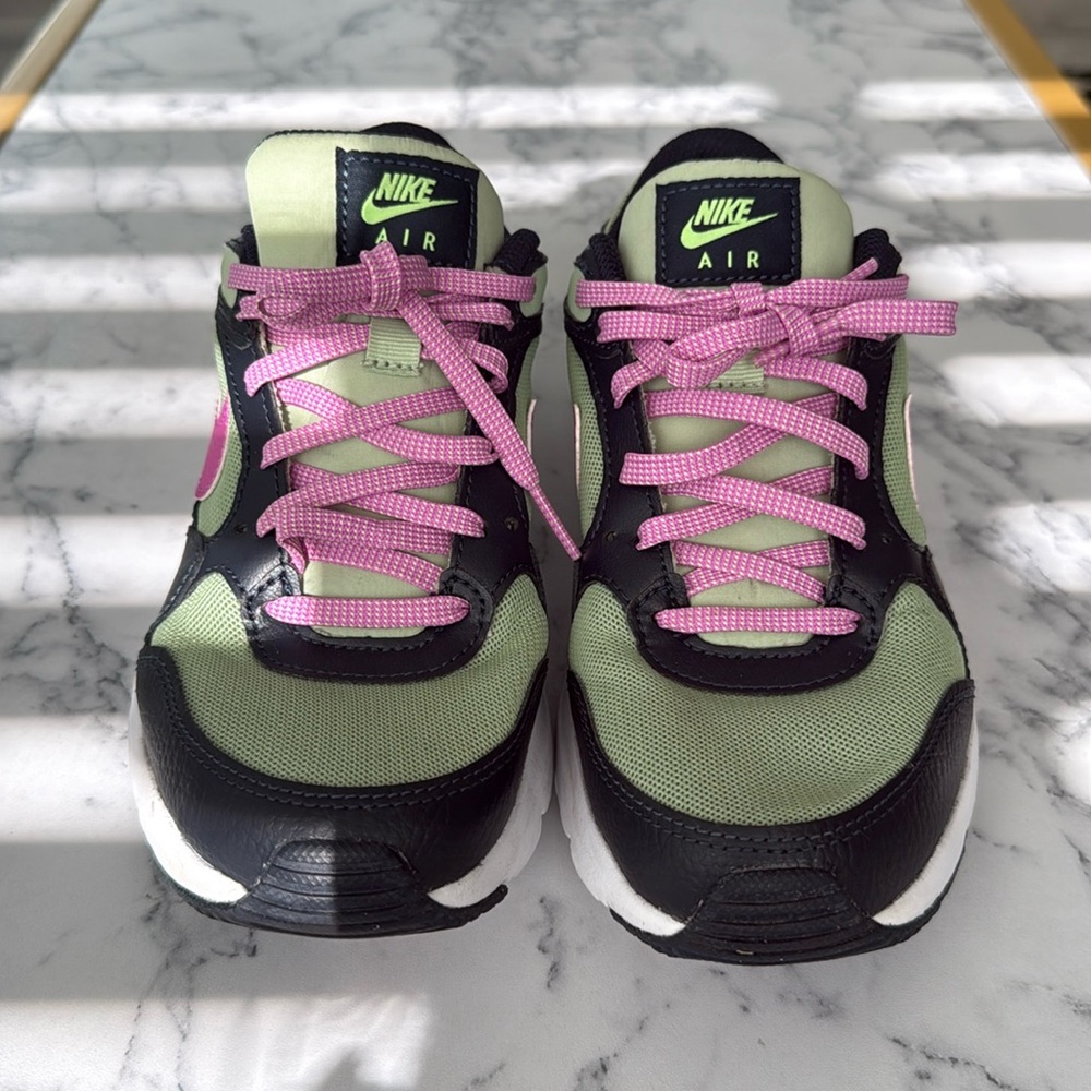 Nike air sneakers